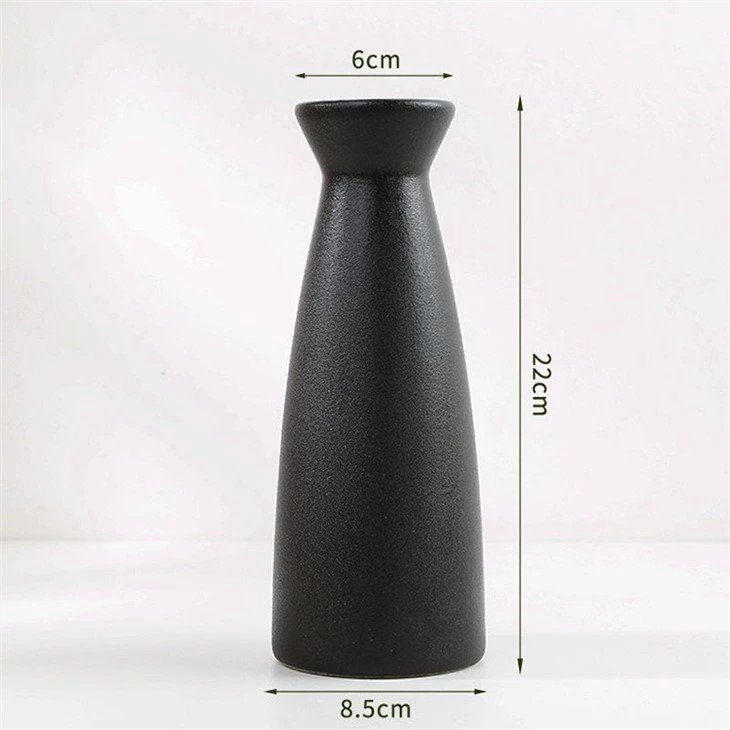 black vase modern 3